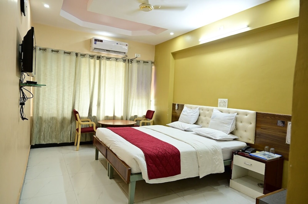 Deluxe Double Room photo 2