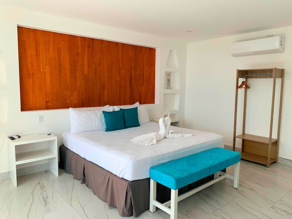 Deluxe Double Room, Sea View photo 2