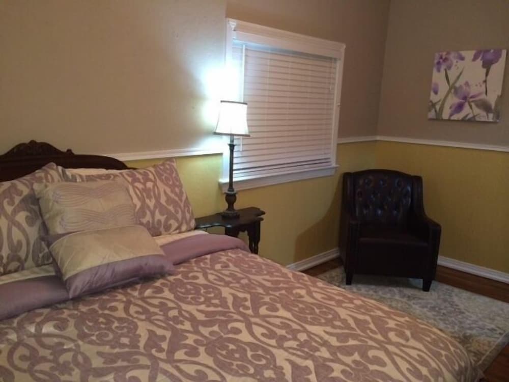Veranda Suite photo 3