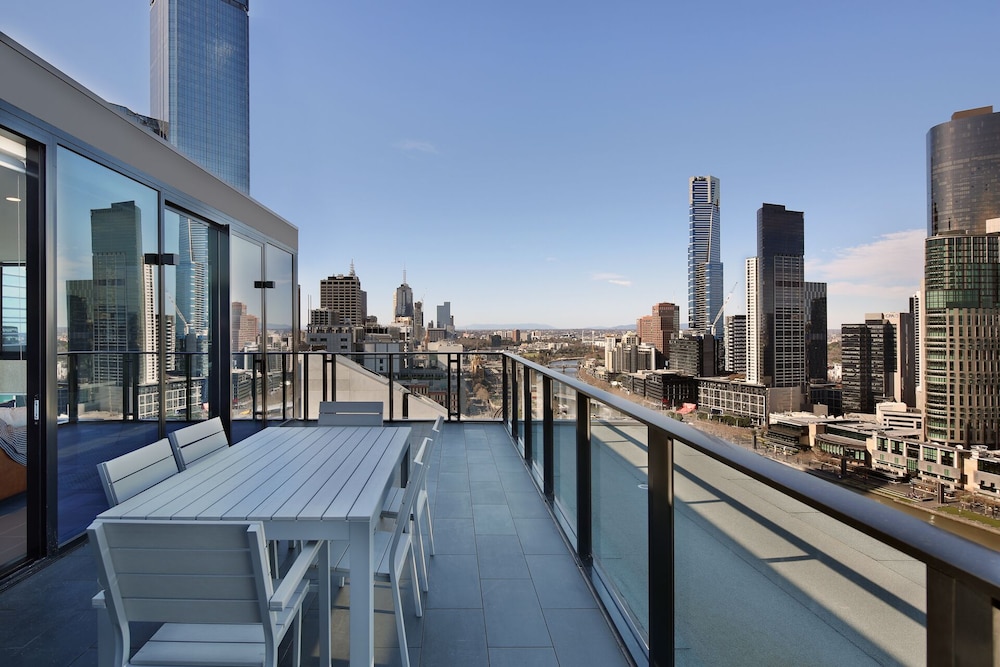 Panoramic Penthouse photo 3