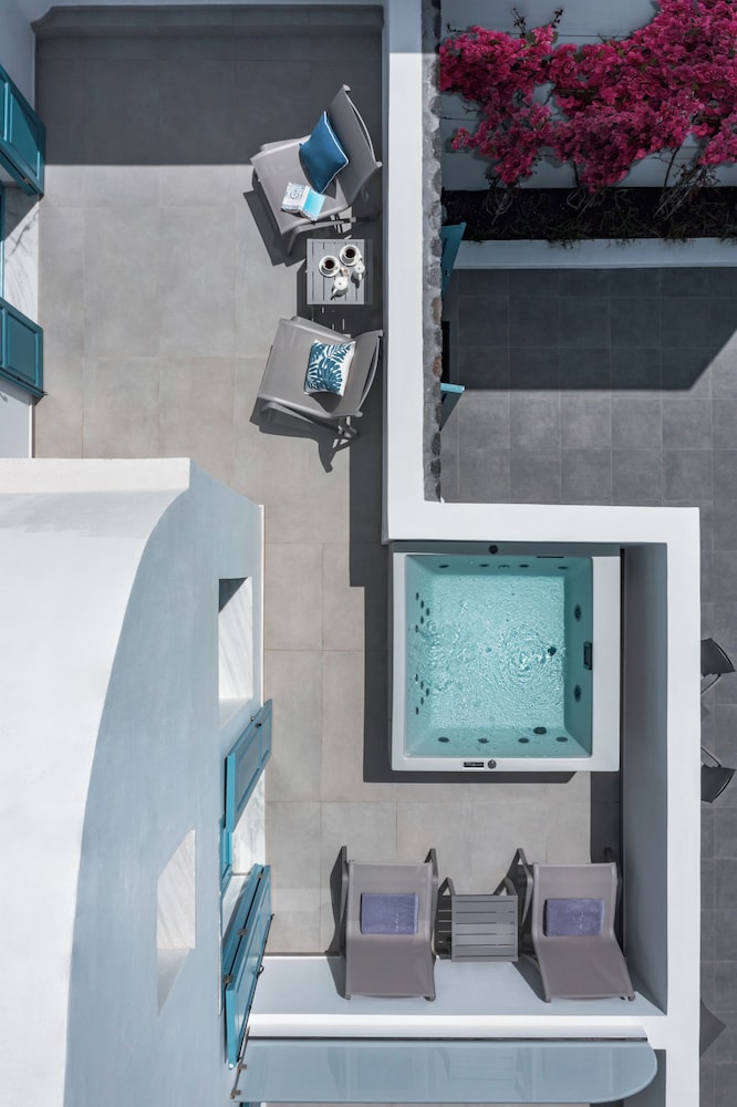 Aeifos Master Suite - Photo 9