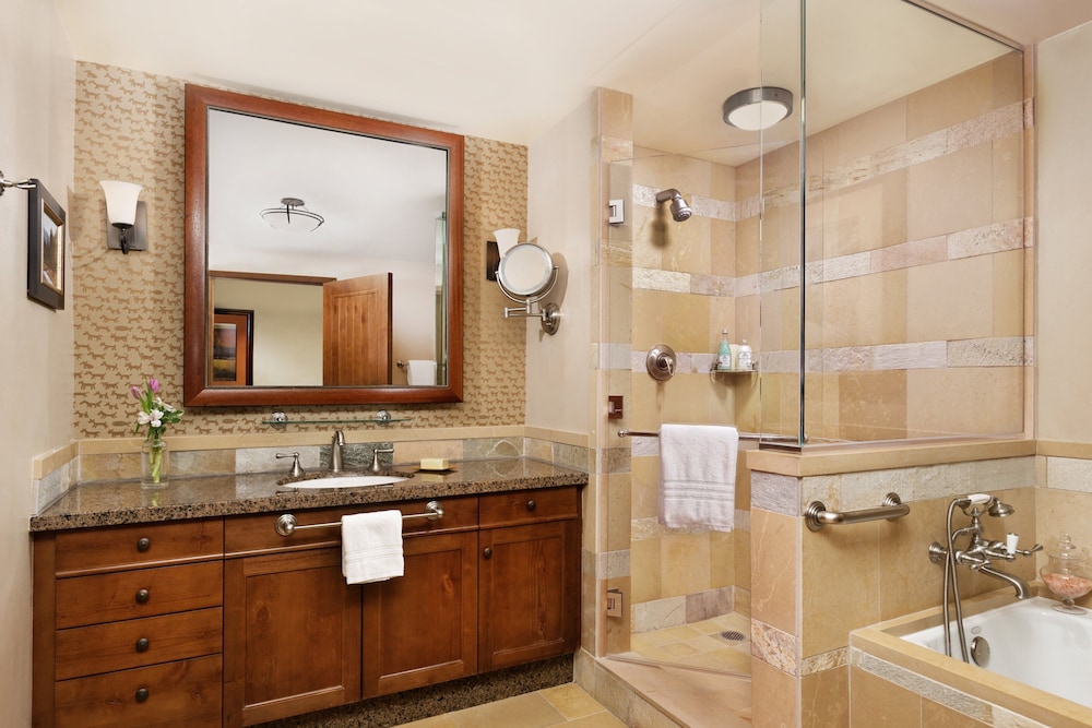 Penthouse, 3 Bedrooms, Non Smoking (The Delta Residence 1 King 3 Queen) - Photo 8