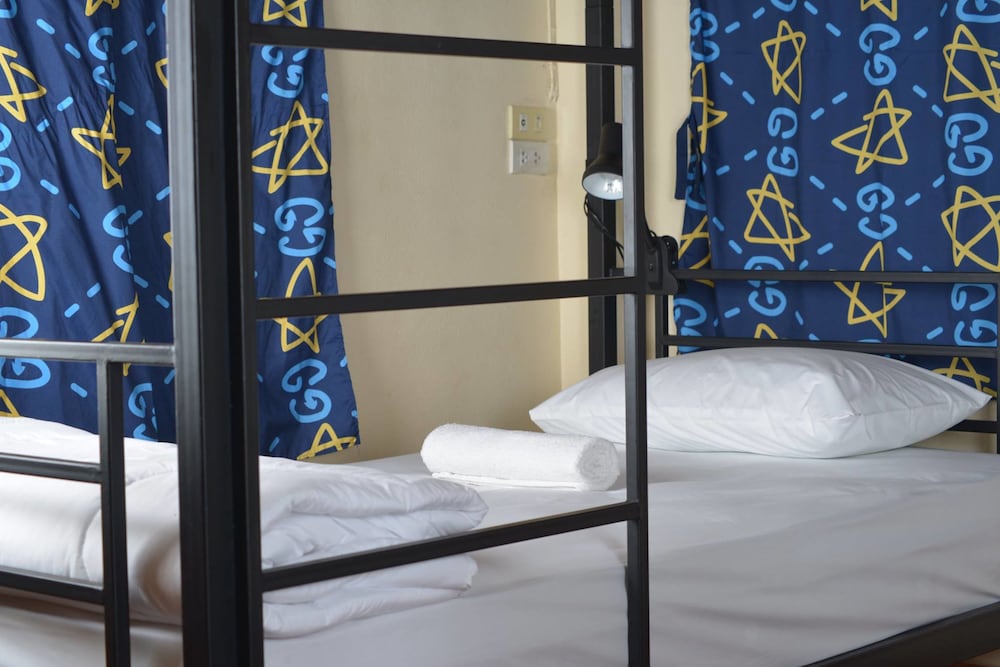 4-Bed Female Dormitory photo 1