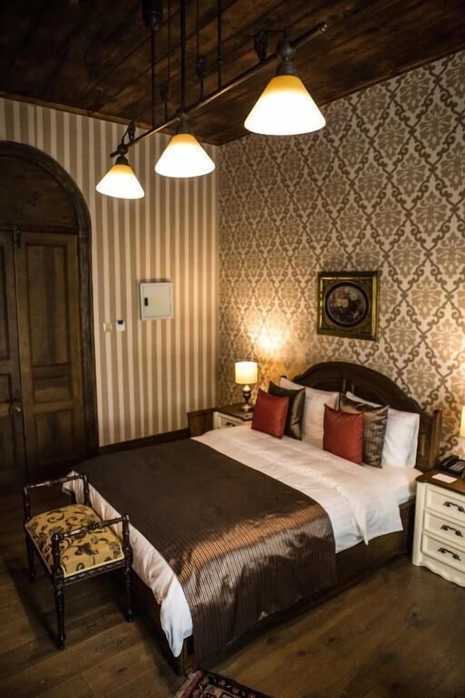 Deluxe Double Room, Balcony, Partial Ocean View photo 1