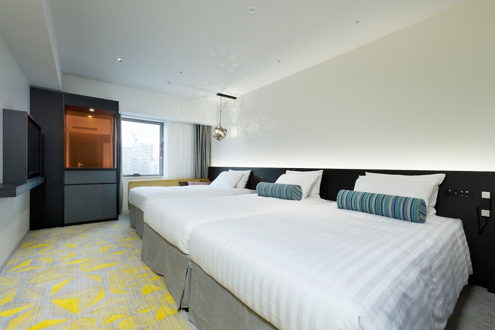 Superior Twin Room, Non Smoking (For 3 Guests) photo 1