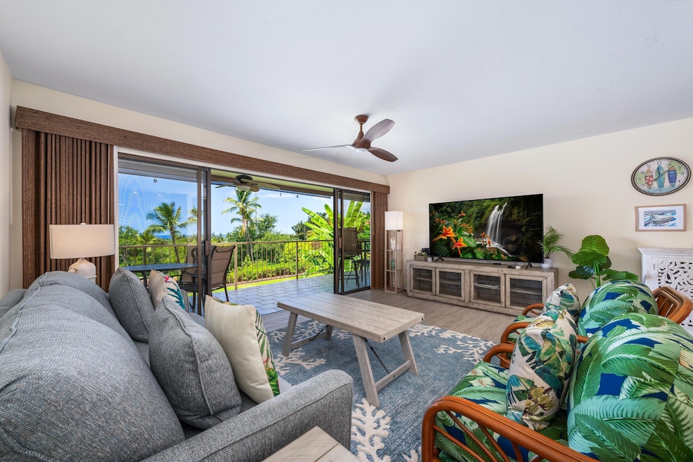 Condo, 2 Bedrooms