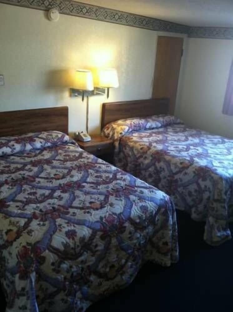 Standard Room, 2 Queen Beds