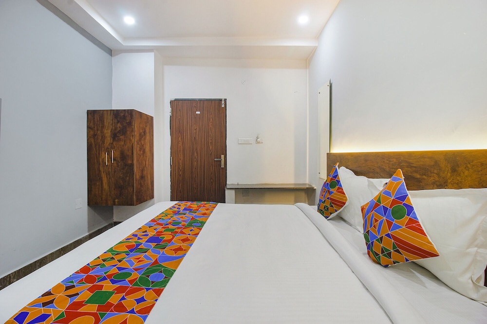 Deluxe Room - Photo 4