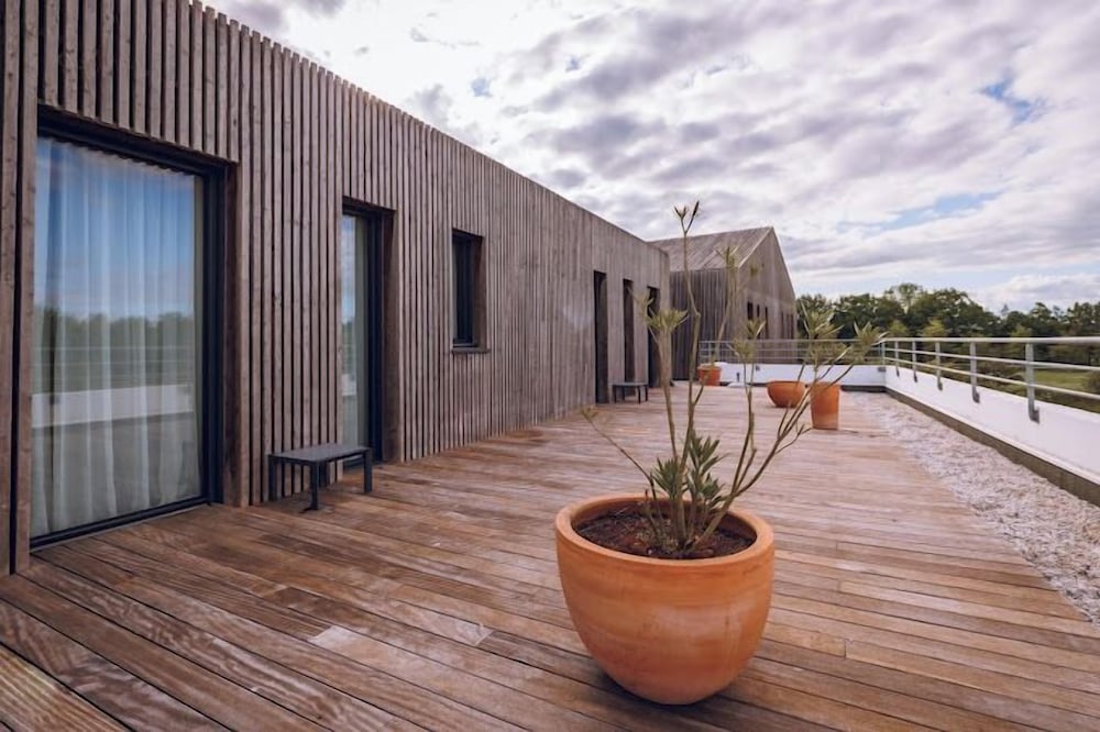 Classic Double Room, Garden View