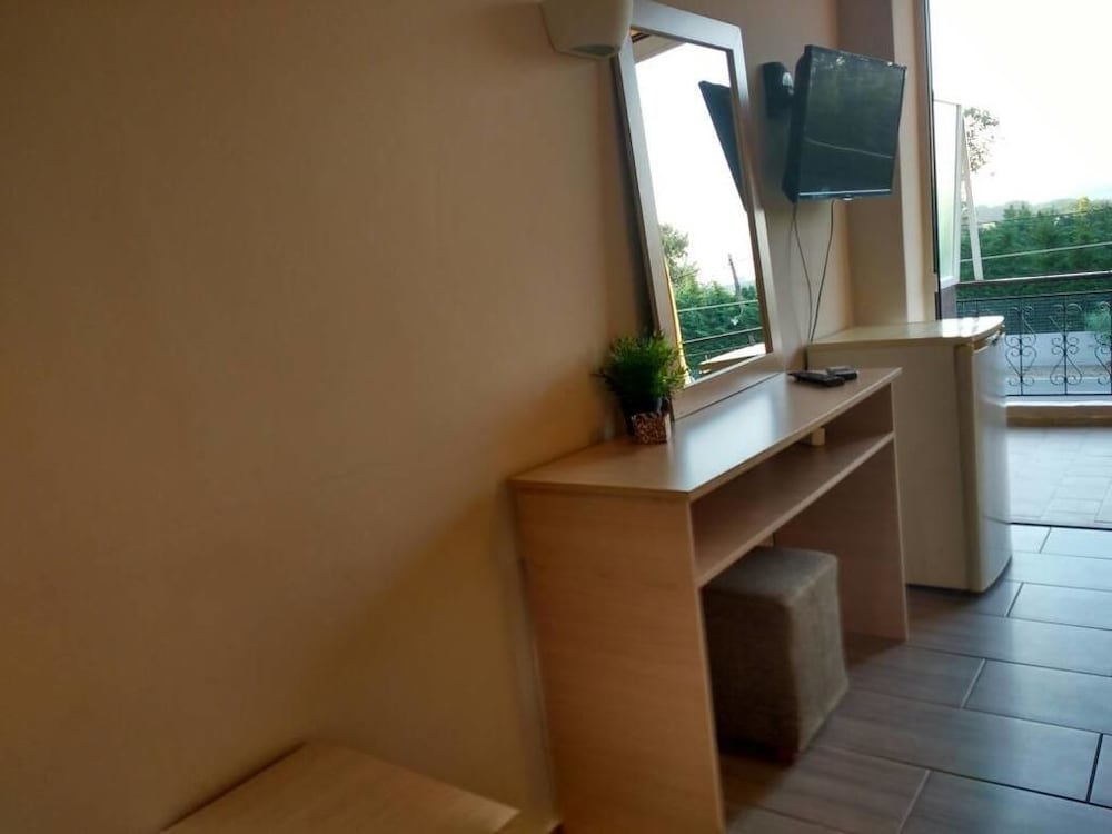 Classic Twin Room, Garden View (104 2K) photo 3