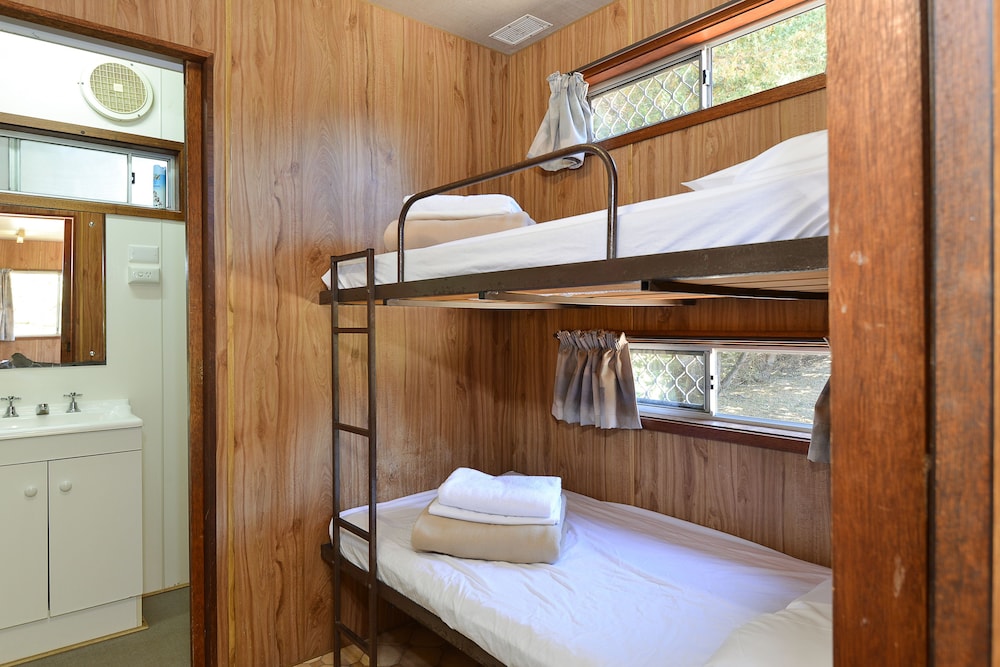 Cabin, Multiple Beds, Non Smoking photo 2