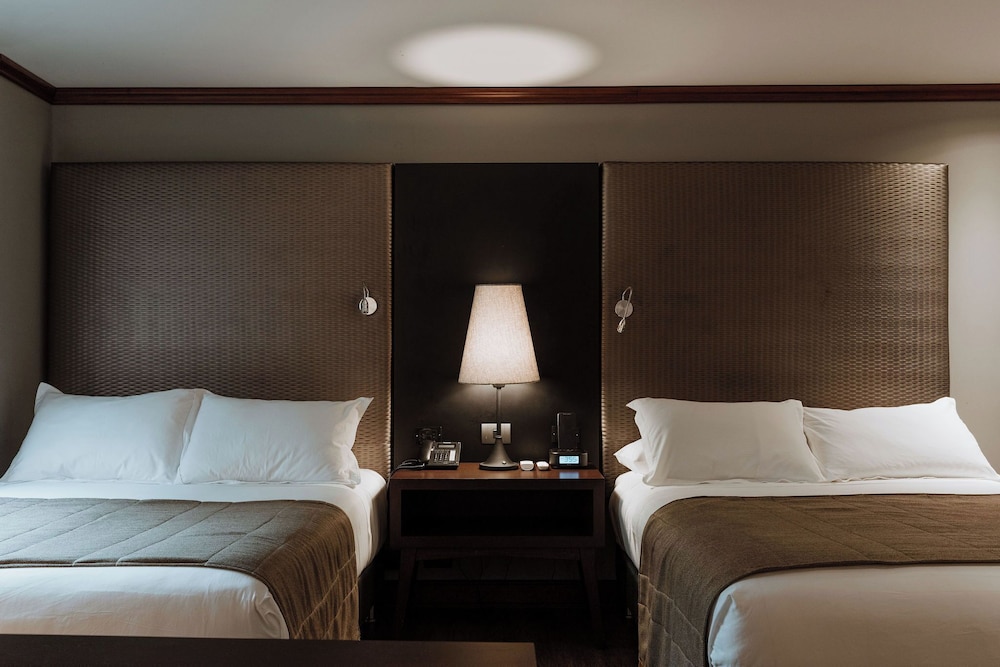 Luxury Premium Twin - Photo 4