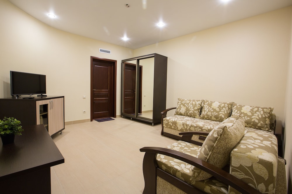 Family Room (Deluxe) photo 1