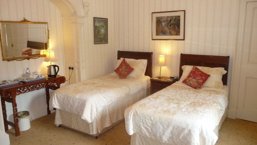 Twin Room, Accessible, Ground Floor (Room 1) photo 2