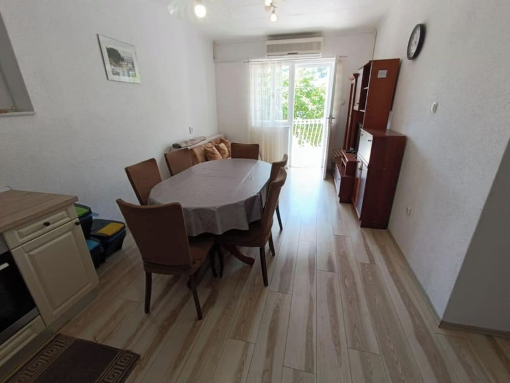 Room, 3 Bedrooms, Smoking, Balcony