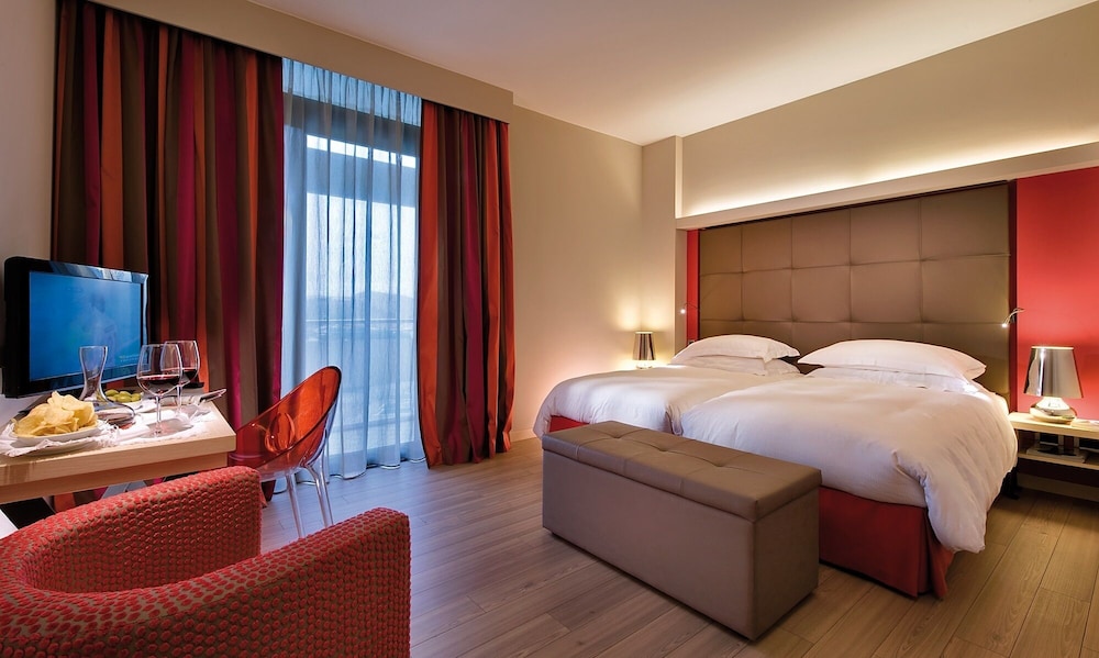 Basic Double or Twin Room photo 3