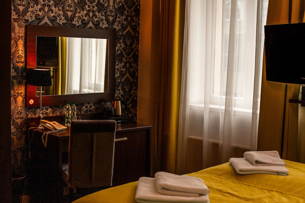 Twin Room - Photo 1