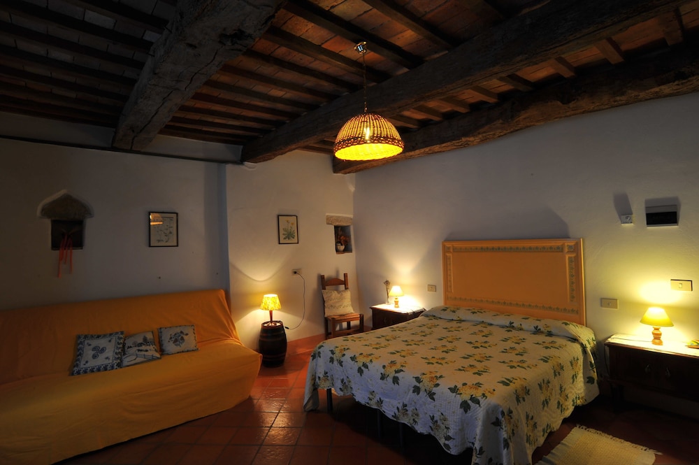 Classic Triple Room, 1 Bedroom, Accessible, Ground Floor photo 1