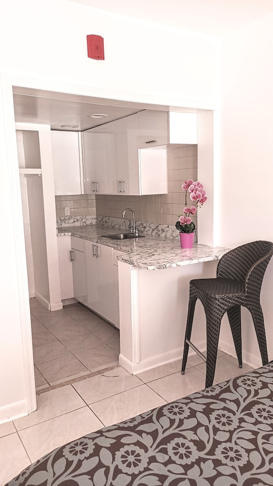 Standard Room photo 2