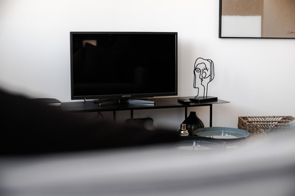 Apartment photo 2