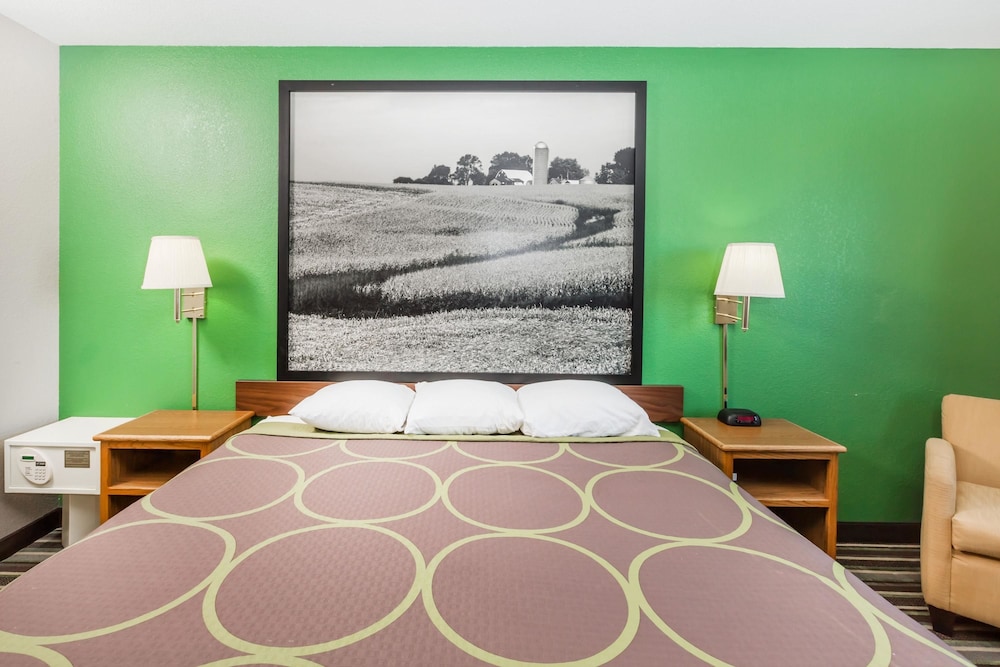 Standard Room, 1 King Bed - Photo 2