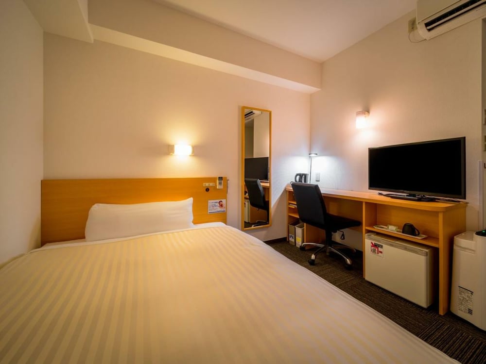 Double Room, Smoking