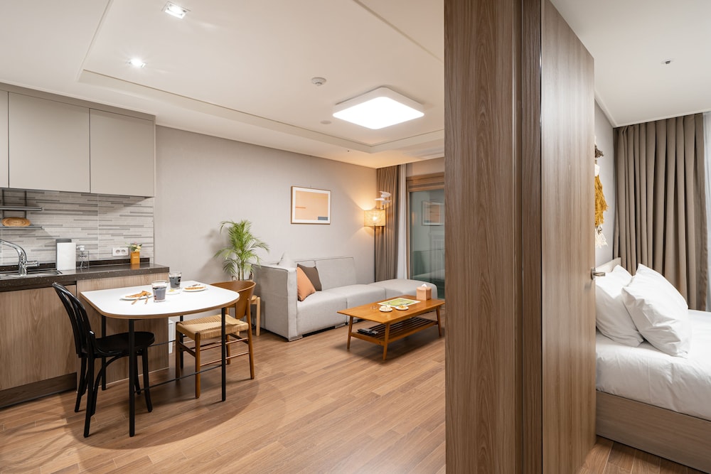 Premier Suite Ocean - Photo 12