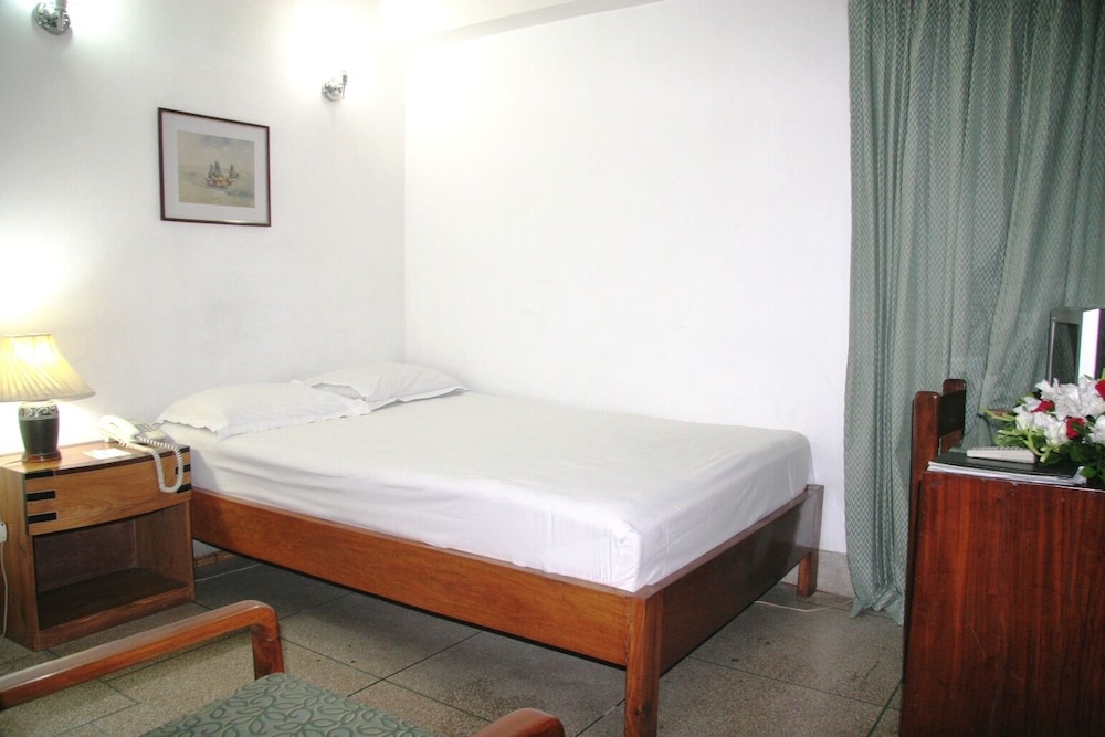 Economy Double Room photo 2