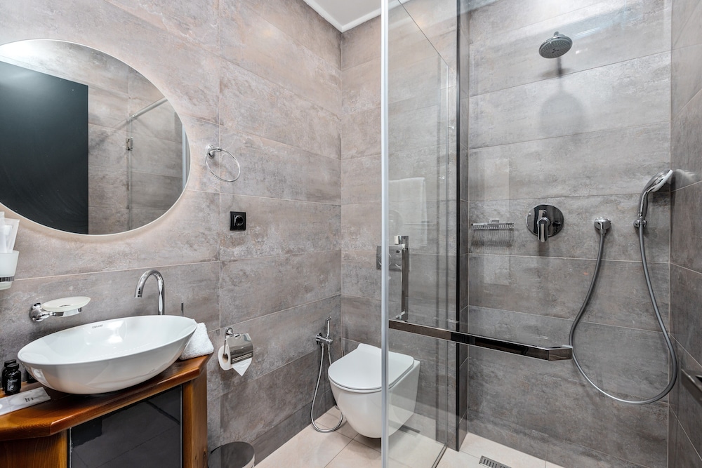 Standard Double or Twin Room - Photo 2