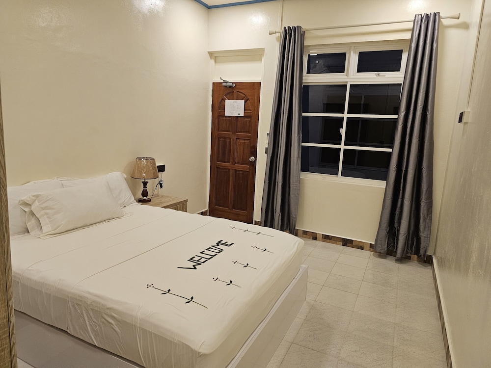 Standard Double Or Twin Room photo 3