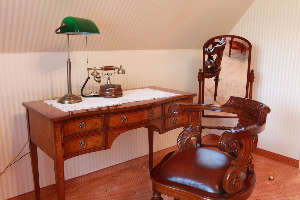 Suite (for more than 3 rooms restrictions will apply/ Extra fees) photo 3