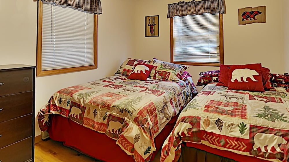 Cabin, Multiple Beds, Patio photo 1
