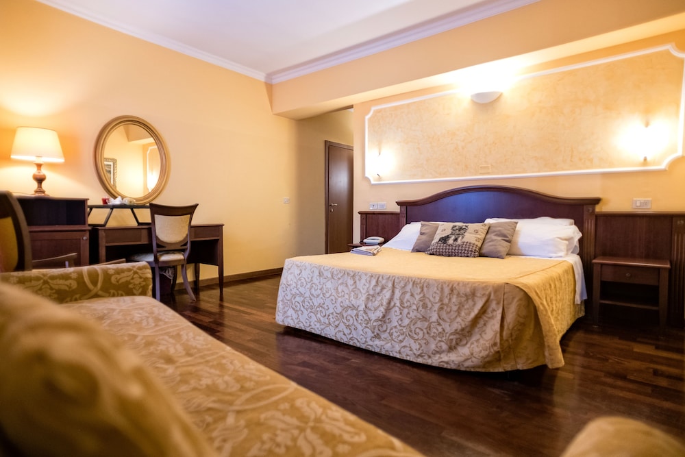 Quadruple Room photo 1