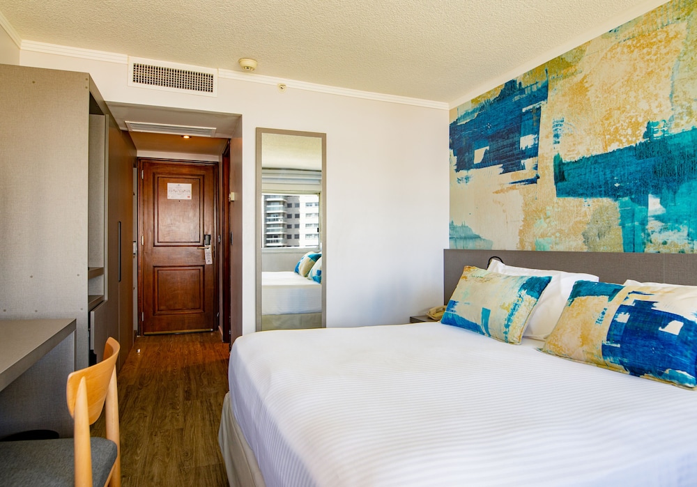 Standard Room, 1 Queen Bed - Photo 2