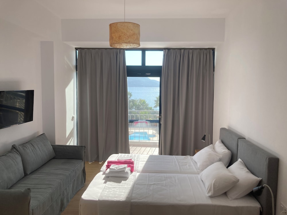 Family Room, Sea View photo 1