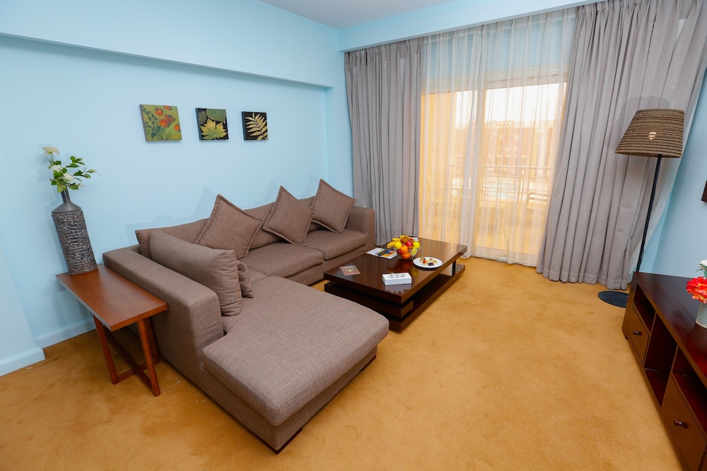 Junior Suite, 1 King Bed, Pool View thumbnail 5
