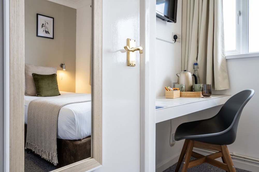 Twin Room, Ensuite - Photo 5