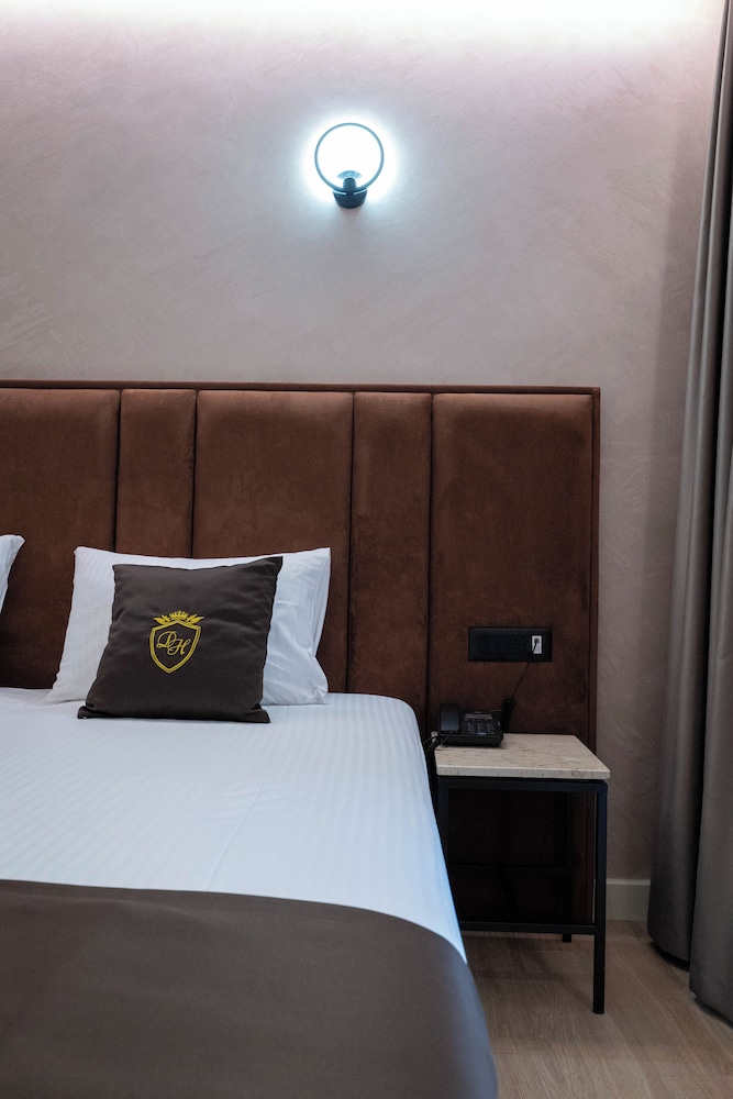 Deluxe Double Room photo 2