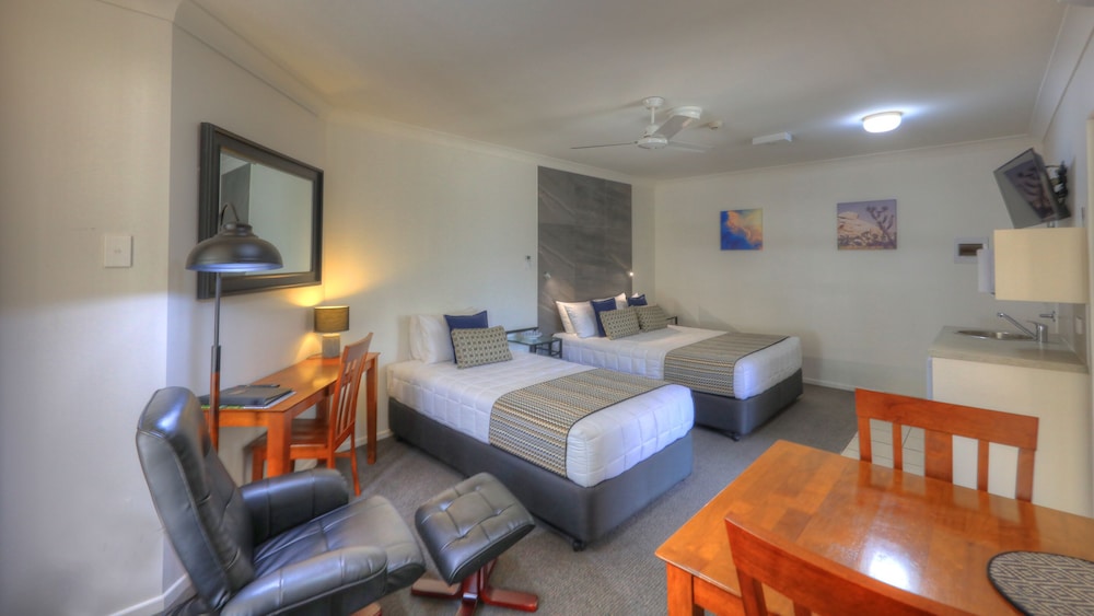 Deluxe Double Or Twin Room, Balcony, Ground Floor photo 2