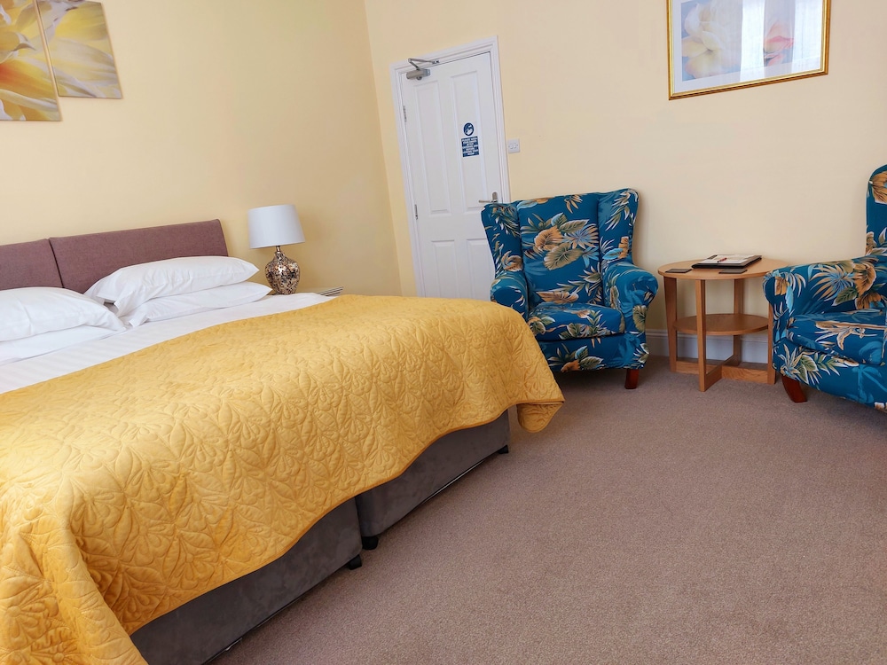 Superior Double or Twin Room, Ground Floor (Goodrington) photo 3