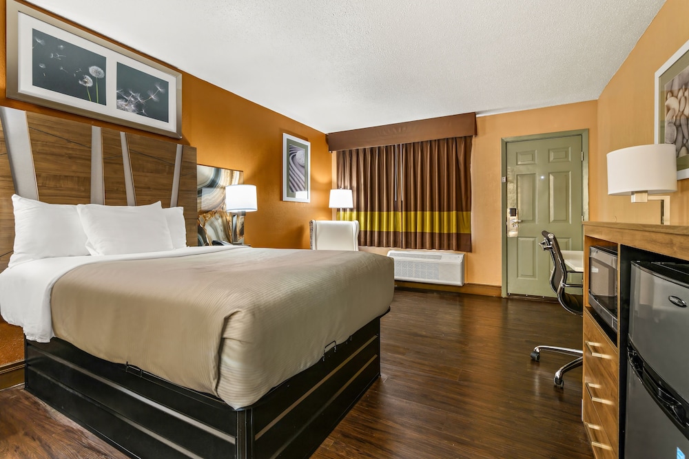 Room, 1 Double Bed, Non Smoking - Photo 2