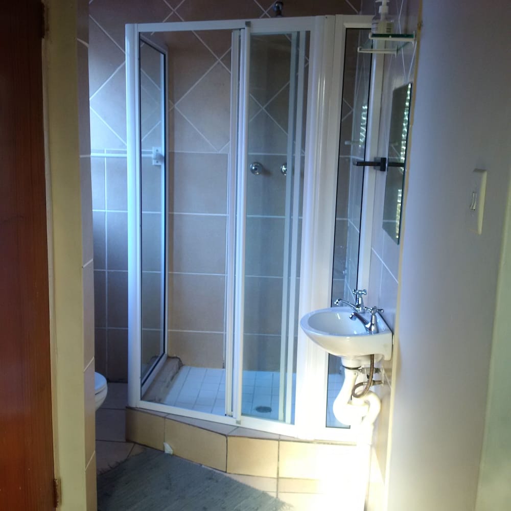 Deluxe Triple Room, 3 Twin Beds, Accessible, Non Smoking photo 3