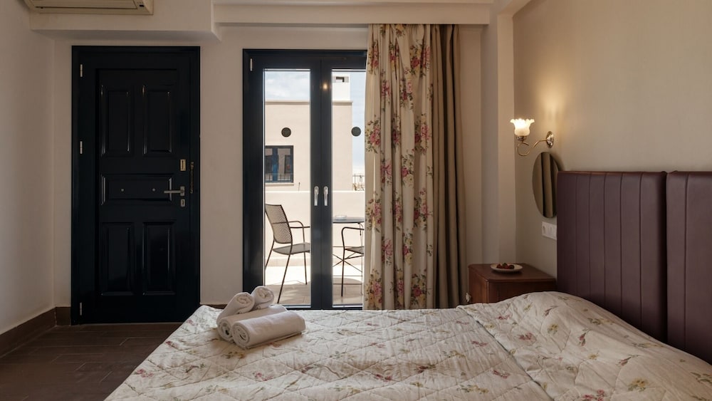 Artist Deluxe Room