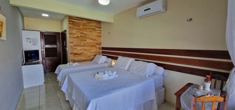 Deluxe Suite, 2 Bedrooms, Pool Access