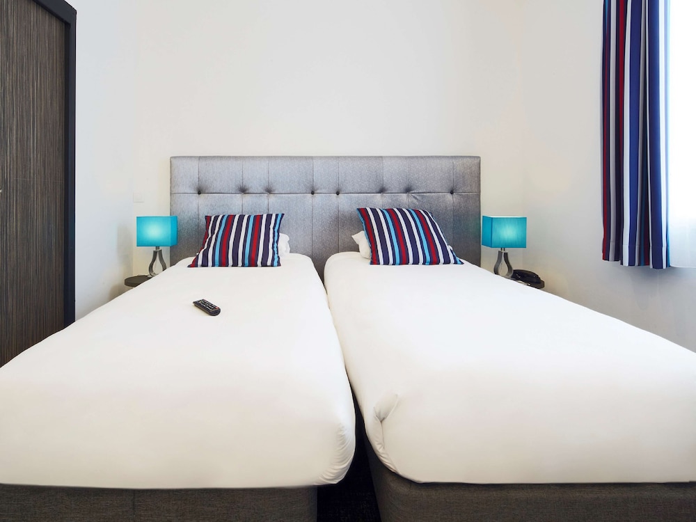 Standard Room, 2 Twin Beds photo 2