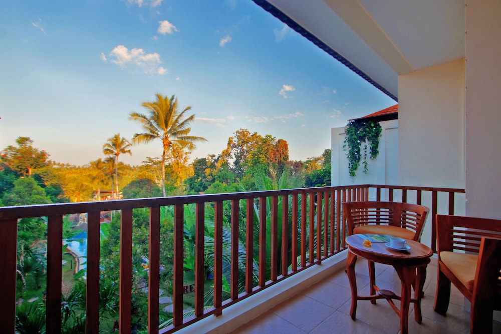 Deluxe Room, Balcony, Pool View - Photo 2