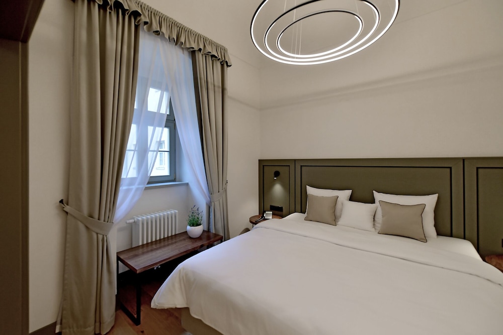 Superior Double Room - Photo 16