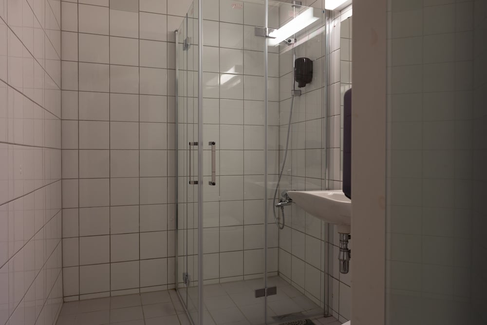 Standard Twin Room, 2 Twin Beds, Non Smoking - Photo 9