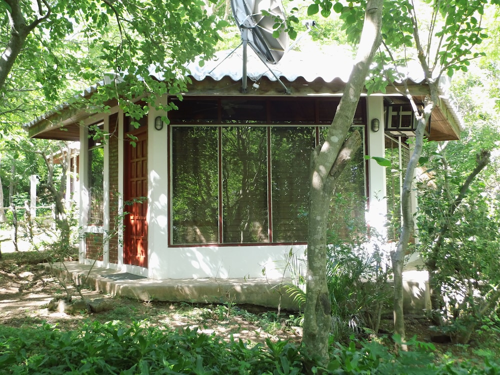 Bungalow photo 2