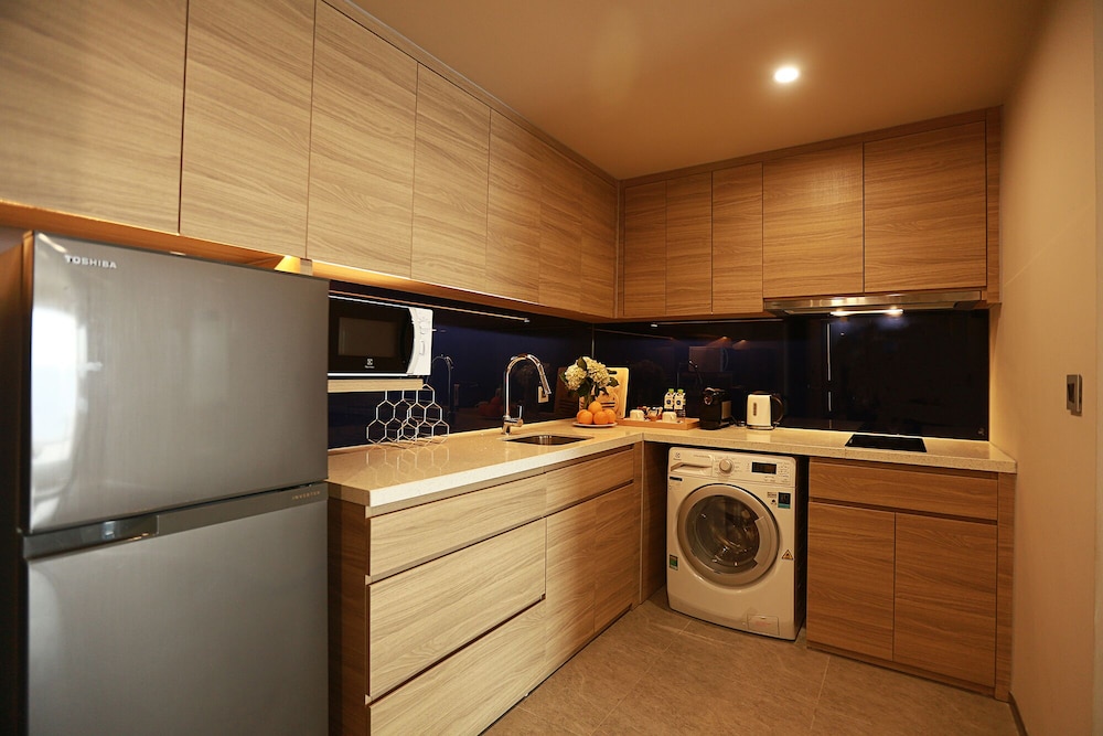 Executive Apartment, 1 King Bed, City View